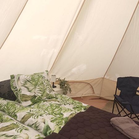 Апартаменты Koskentien Kotimajoitus & Luxury Glamping Йямся Экстерьер фото