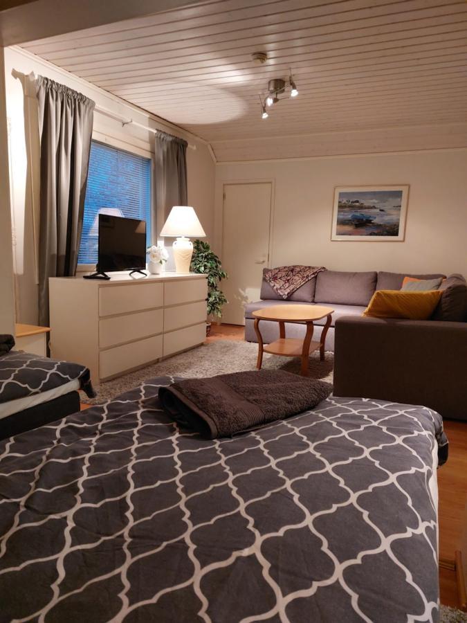 Апартаменты Koskentien Kotimajoitus & Luxury Glamping Йямся Экстерьер фото