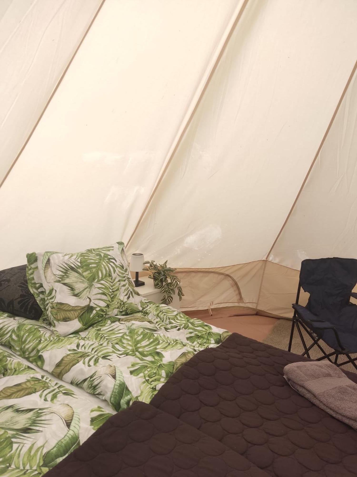 Апартаменты Koskentien Kotimajoitus & Luxury Glamping Йямся Экстерьер фото